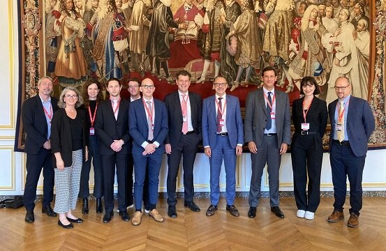 Déjeuner avec le directeur général de l’Agence spatiale européenne Josef Aschbacher ainsi qu’avec les Suisses travaillant à l’ESA