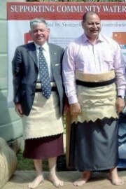 H.M. Tupou VI, King of Tonga inaugurates the Swiss water project on the island of Niuafo’ou with Ambassador David Vogelsanger ©FDFA 