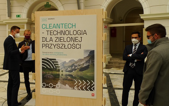 Exposition itinérante sur Cleantech - affiche titre