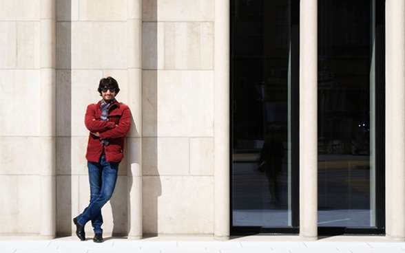 Anouar Hajjar devant le Zürich Kunsthaus