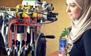 Malika Zakarneh bénéficie de services financiers et de prestations de conseils de la part de la banque al Etihad pour son entreprise Jadara Electronics Company en Jordanie.