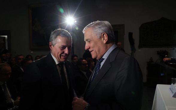 Ignazio Cassis und Antonio Tajani bei der Eröffnung des Forums am Donnerstag, den 28. November.